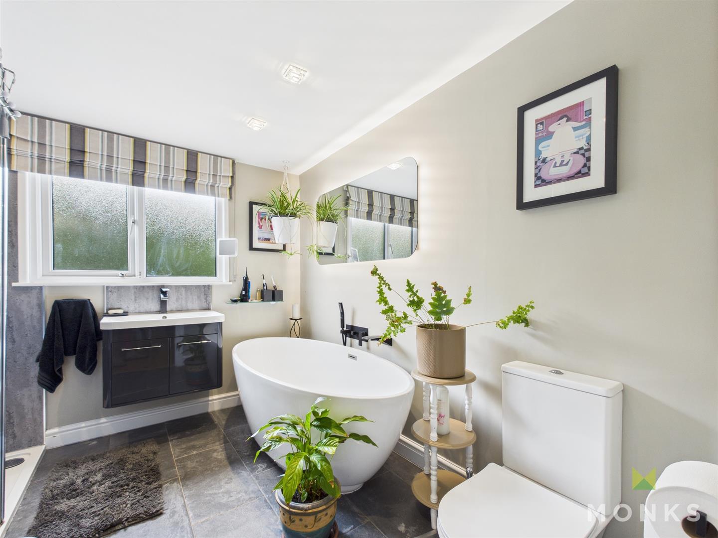 13 Golfa Close, Welshpool, SY21 8EZ For Sale